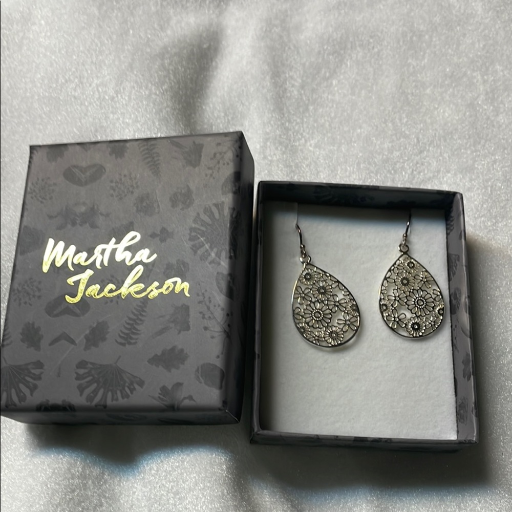 Silver Teardrop Earrings